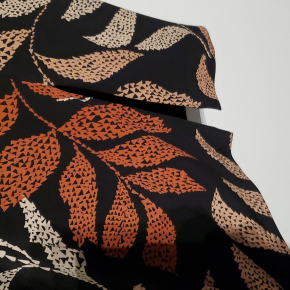 52◼️ GUESS DRESS - Picture 3 of 7